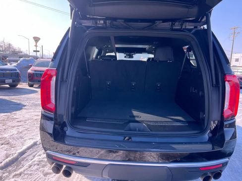 Used 2022 GMC Yukon XL Denali AWD/4WD image 25