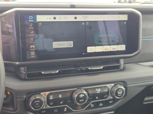 Certified 2025 Jeep Wrangler Unlimited Rubicon 4xe w/ Safety Group AWD/4WD image 26