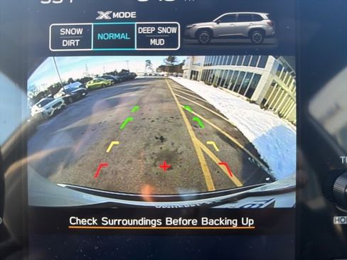 Used 2025 Subaru Forester Premium image 33