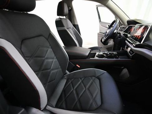 New 2026 Volkswagen Atlas Peak Edition AWD/4WD image 28