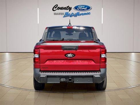 New 2025 Ford Maverick XLT w/ XLT Luxury Package image 4