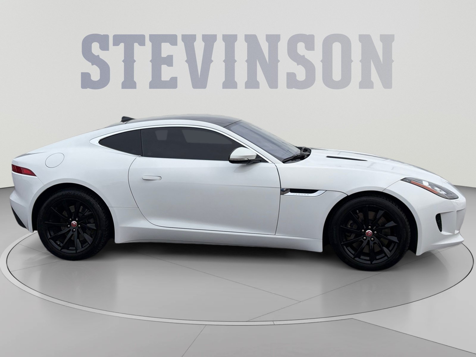 Used 2017 Jaguar F-TYPE Coupe RWD image 6