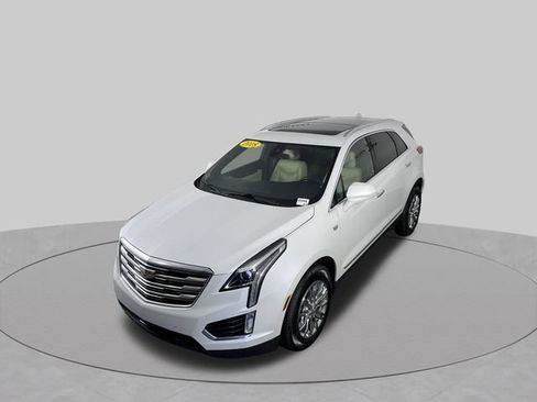 Used 2018 Cadillac XT5 Luxury w/ Driver Awareness Package AWD/4WD image 44