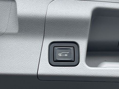 Used 2021 GMC Acadia SLT w/ Premium Package image 29