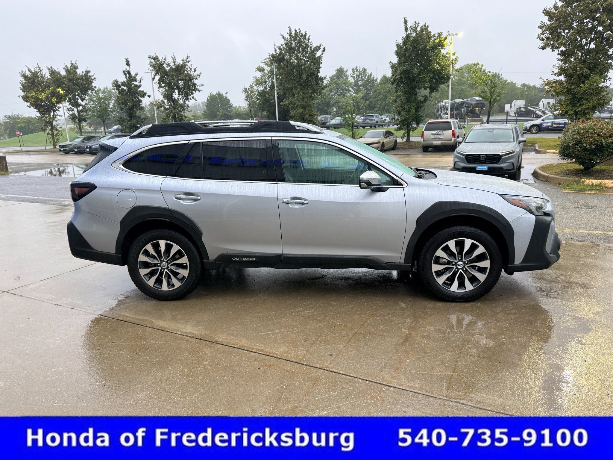 Used 2024 Subaru Outback Touring AWD/4WD image 7