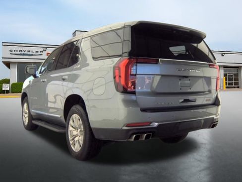 Used 2025 GMC Yukon Denali AWD/4WD image 5