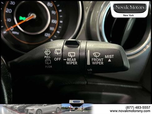 Used 2022 Jeep Wrangler Unlimited Sahara w/ LED Lighting Group AWD/4WD image 23