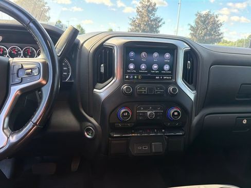 Used 2021 Chevrolet Silverado 1500 LT AWD/4WD image 18