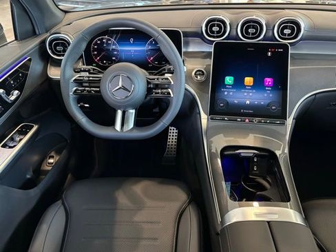 New 2026 Mercedes-Benz GLC 300 4MATIC image 23