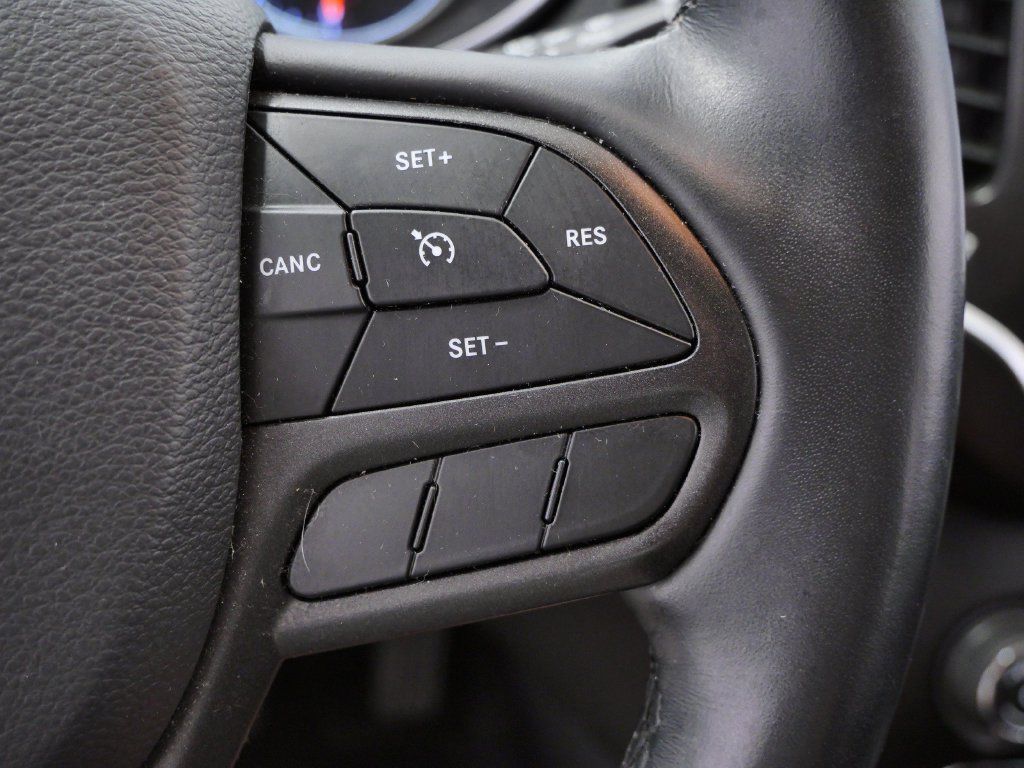 Used 2019 Jeep Cherokee Trailhawk w/ Cold Weather Group AWD/4WD image 18