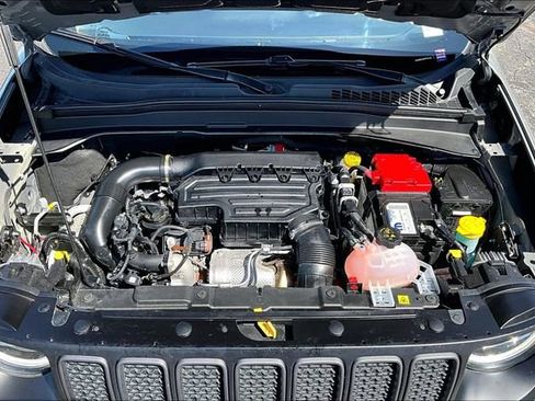 Used 2023 Jeep Renegade Trailhawk w/ Sun/Sound Group image 9