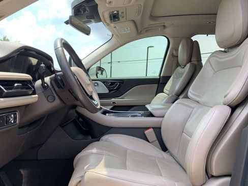 Used 2022 Lincoln Aviator Reserve w/ Equipment Group 201A AWD/4WD image 16