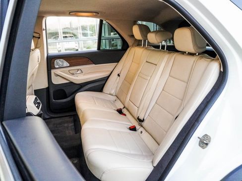 Used 2020 Mercedes-Benz GLE 350 w/ Premium Package image 23