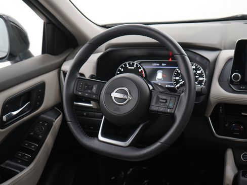 Used 2023 Nissan Rogue SL AWD/4WD image 14