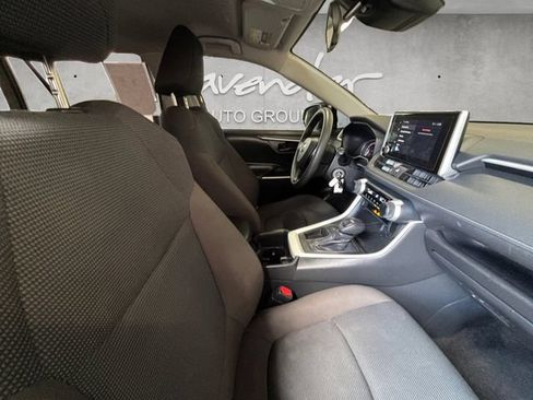 Used 2023 Toyota RAV4 LE FWD image 30