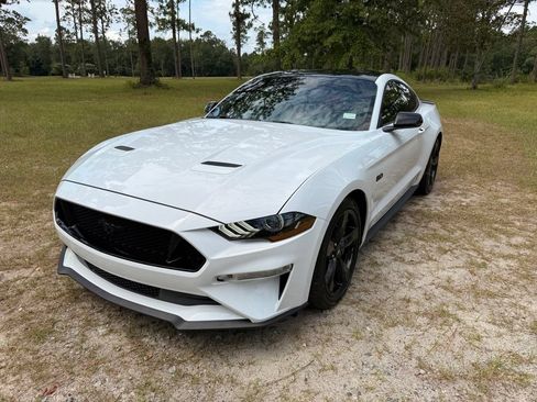 Used 2021 Ford Mustang GT Premium w/ Equipment Group 401A RWD image 1