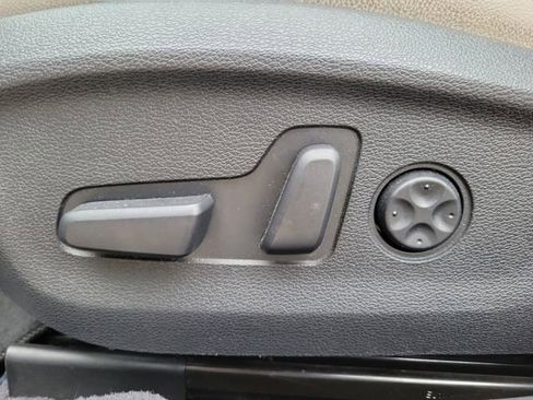 Used 2016 Hyundai Sonata Limited w/ Option Group 04 image 22