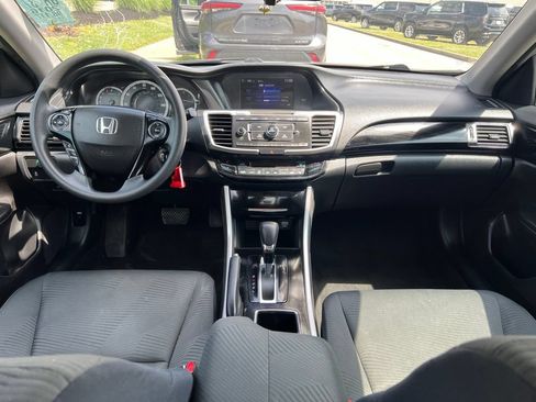 Used 2016 Honda Accord LX image 5