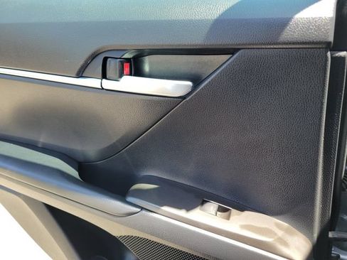 Used 2024 Toyota Camry SE FWD image 23