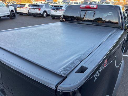 Used 2022 Chevrolet Colorado ZR2 image 10