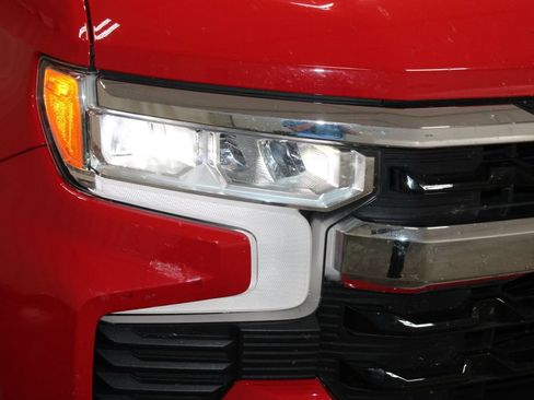 Used 2025 Chevrolet Silverado 1500 LT AWD/4WD image 12