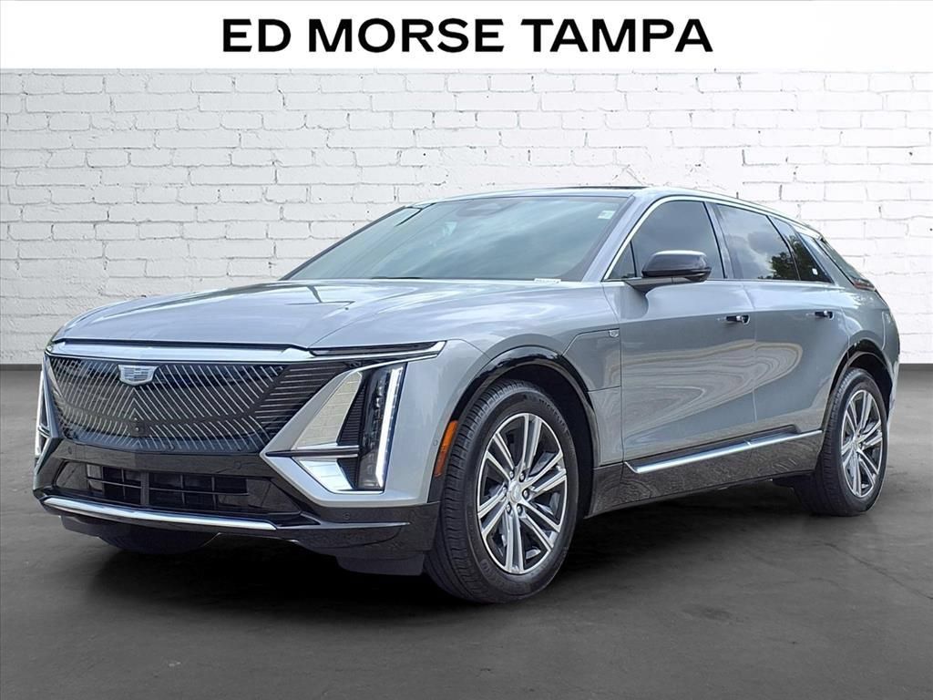 Certified 2024 Cadillac Lyriq Luxury RWD image 1