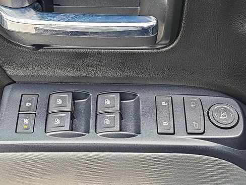 Used 2018 Chevrolet Silverado 1500 LT w/ All Star Edition AWD/4WD image 31