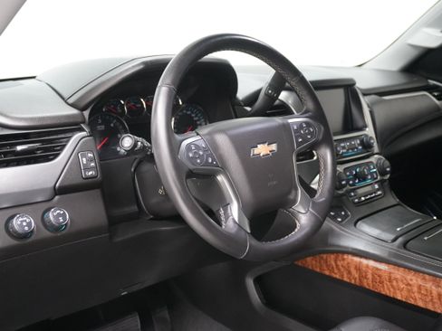 Used 2019 Chevrolet Tahoe Premier AWD/4WD image 9