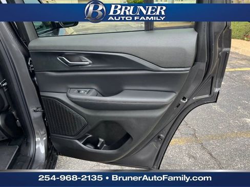 New 2024 Jeep Grand Cherokee Laredo X w/ Luxury Tech Group I image 16