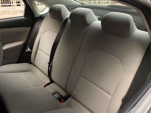 Used 2021 Kia Forte LXS FWD image 18