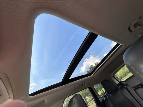 Used 2016 Ford Escape SE w/ SE Chrome Package image 29