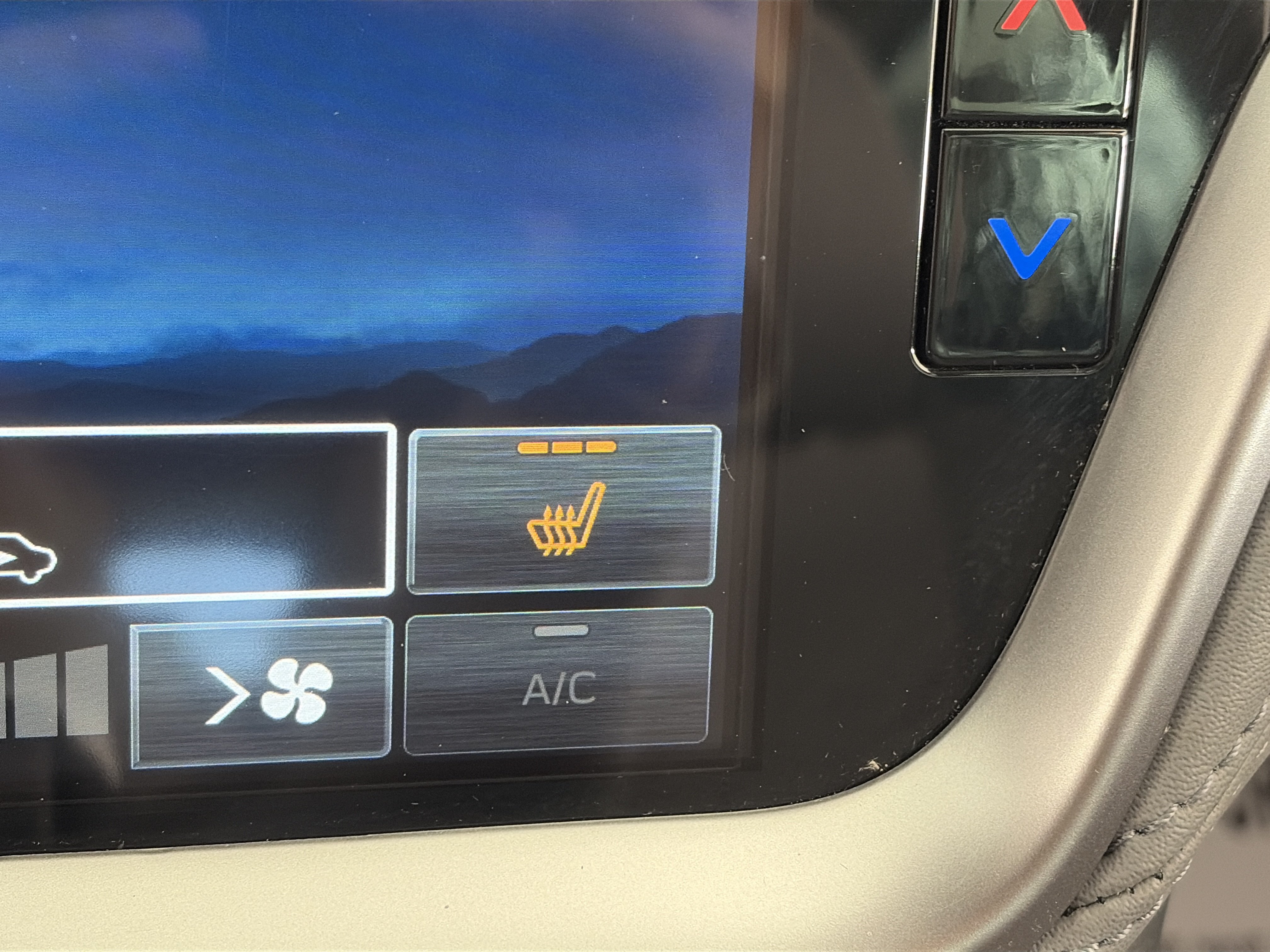 Certified 2025 Subaru Outback Premium AWD/4WD image 24