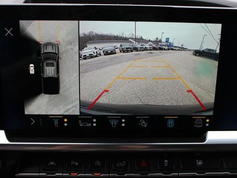 Used 2023 Chevrolet Silverado 1500 High Country w/ High Country Premium Package image 21