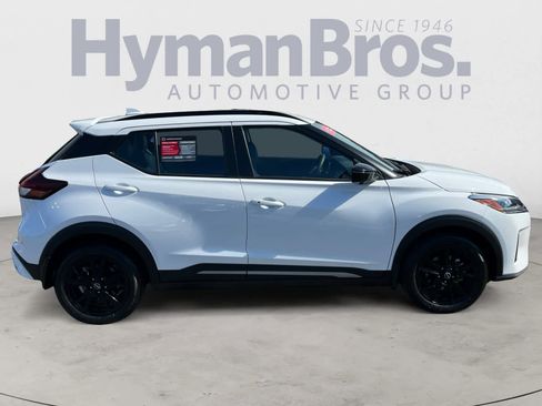 Certified 2024 Nissan Kicks SR w/ SR Premium Package image 2