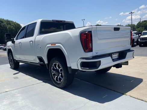 Used 2022 GMC Sierra 3500 Denali w/ Denali Ultimate Package AWD/4WD image 7