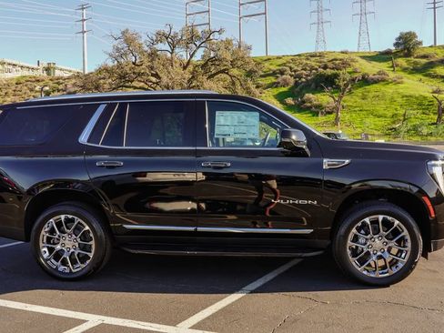 New 2026 GMC Yukon Elevation image 7