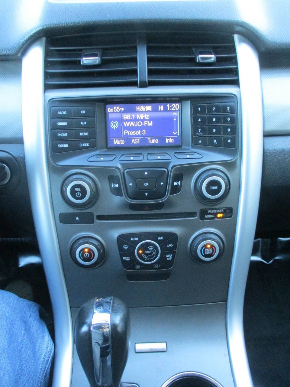 Used 2013 Ford Edge SEL FWD image 32