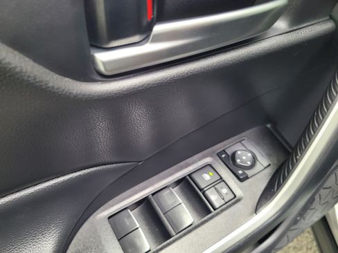 Certified 2025 Toyota RAV4 XLE w/ Convenience Package AWD/4WD image 21