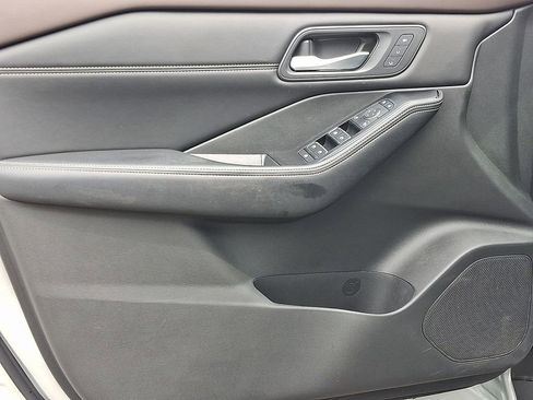 Certified 2023 Nissan Rogue SL w/ SL Premium Package image 14