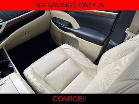 Used 2018 Toyota Highlander Limited FWD image 27