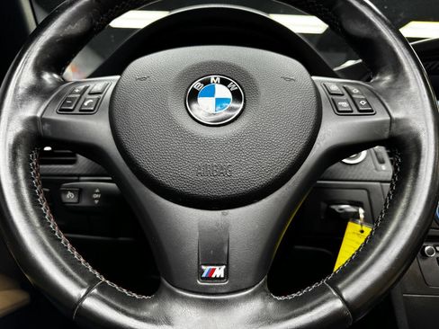 Used 2011 BMW M3 Convertible image 32