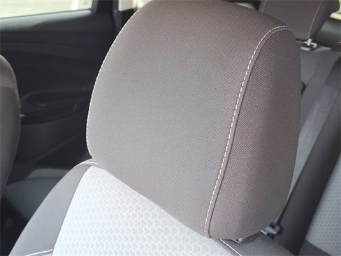 Used 2017 Ford Escape SE image 15