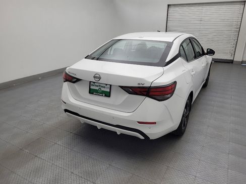 Used 2024 Nissan Sentra SV FWD image 7
