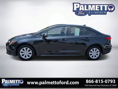 Used 2022 Toyota Corolla LE FWD image 6