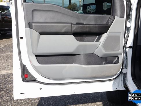 Used 2023 Ford F250 XL w/ Snow Plow/Camper Package image 14