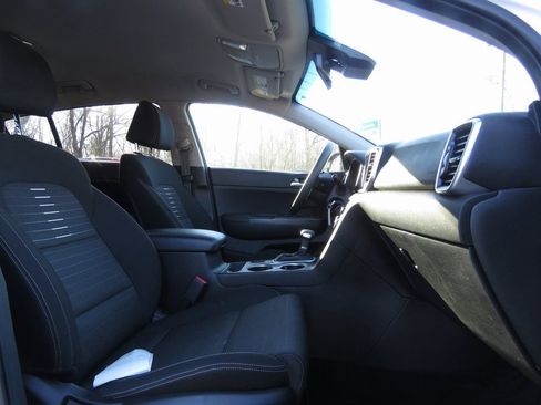 Used 2021 Kia Sportage LX w/ LX AWD Popular Package image 13