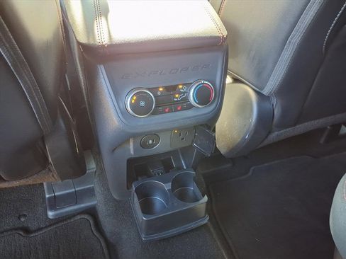 Used 2025 Ford Explorer ST image 15