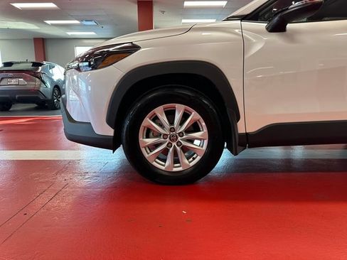 Certified 2026 Toyota Corolla Cross LE w/ Moonroof Package AWD/4WD image 27
