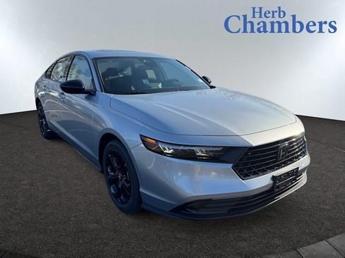 Used 2025 Honda Accord SE image 3