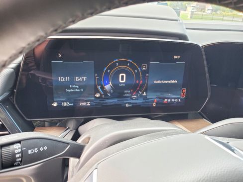 New 2025 Chevrolet Suburban High Country image 18